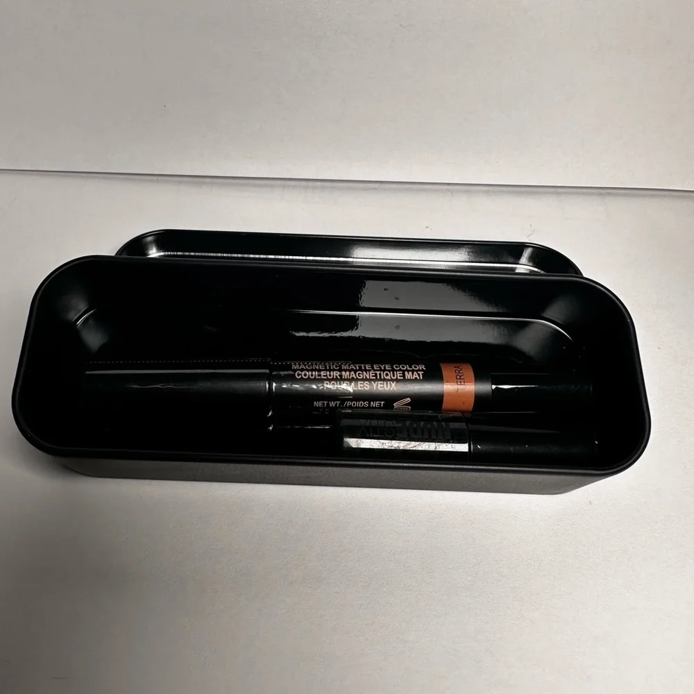 Terra - NUDESTIX Magnetic Eye Pencil Matte Finish NIB